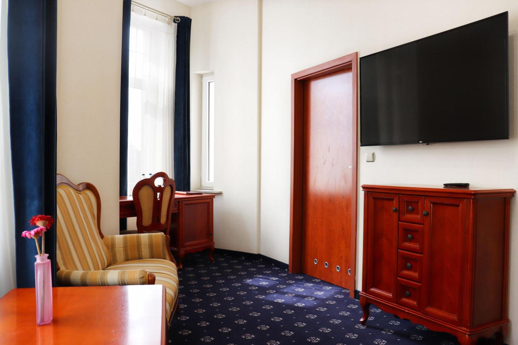 Hotel Europejski Wroclaw Centrum Exterior photo